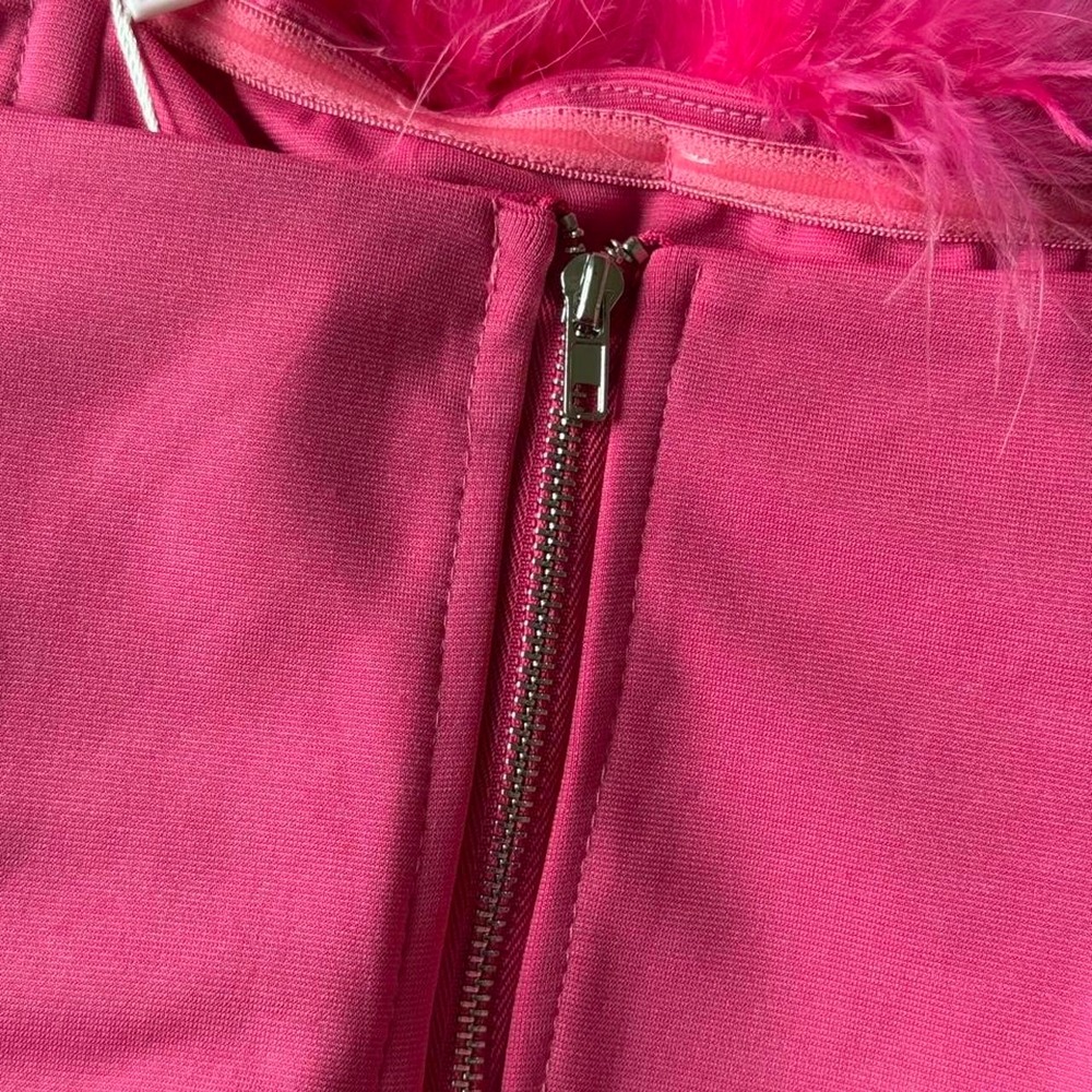 12th Tribe Hot Pink Feather Bandeau Crop Top Women's Size M - Picture 3 of 7